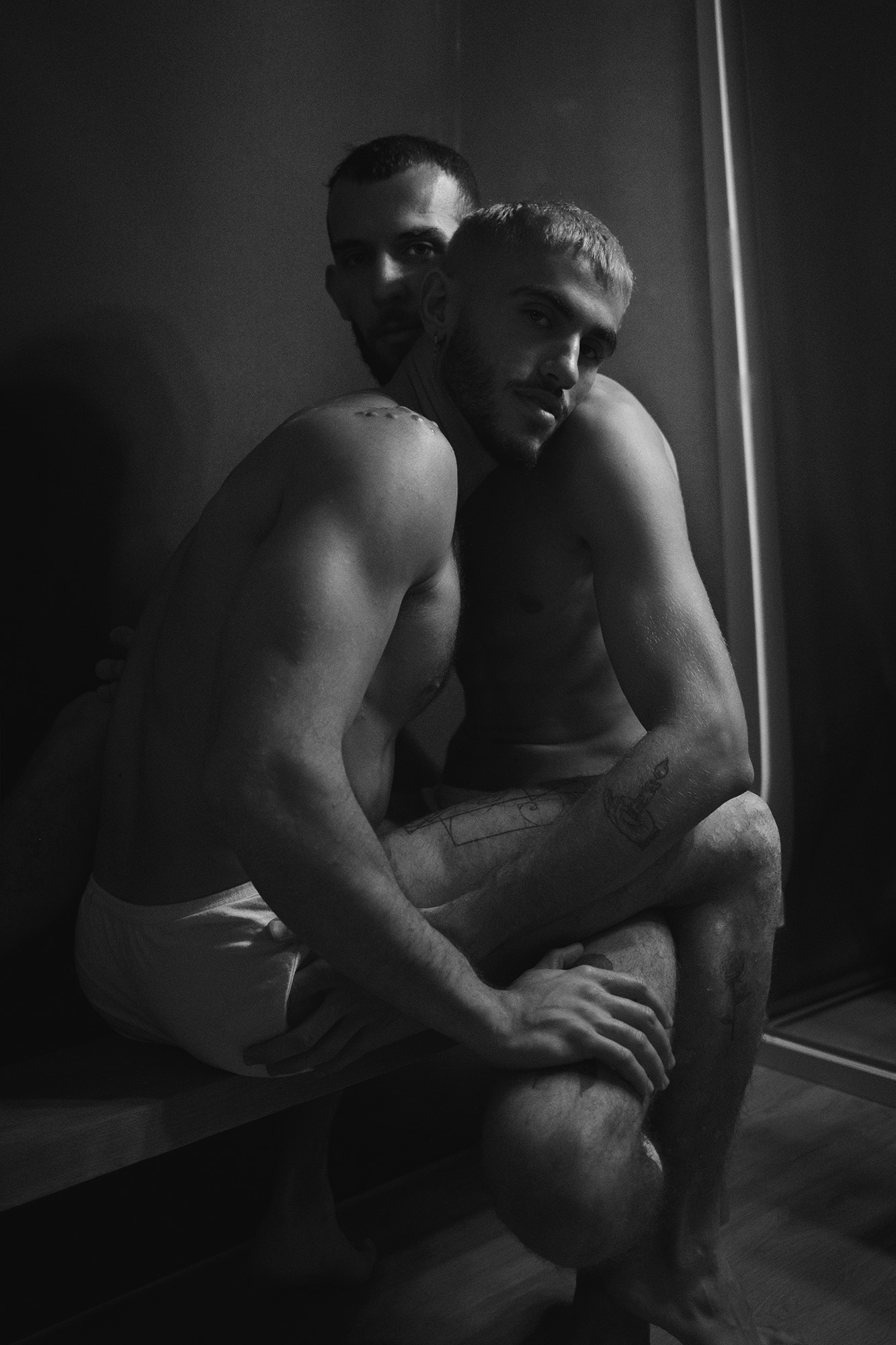 – «VALENTINE’S DAY (ANOTHER LOVE STORY)» – Alon E. & Kivvan by Eden Yerushalmy for Hair, Light & Shadow.