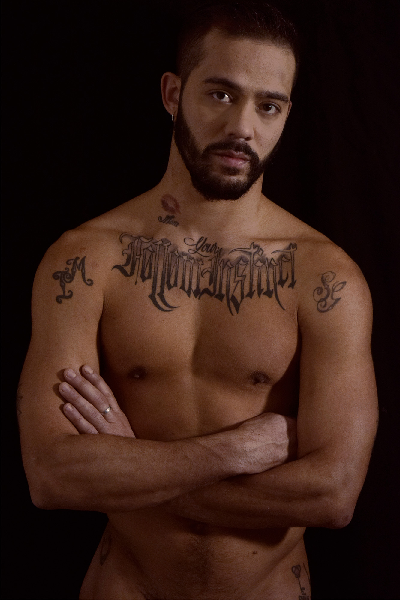 EXPLICIT CONTENT – Gabriel Rodríguez by Alberto de Chirico.