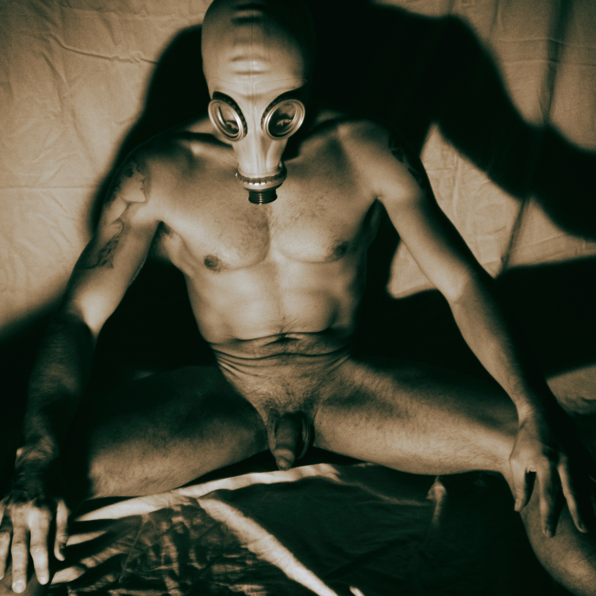 NSFW – «GASMASK» – Andros by Alberto de Chirico.