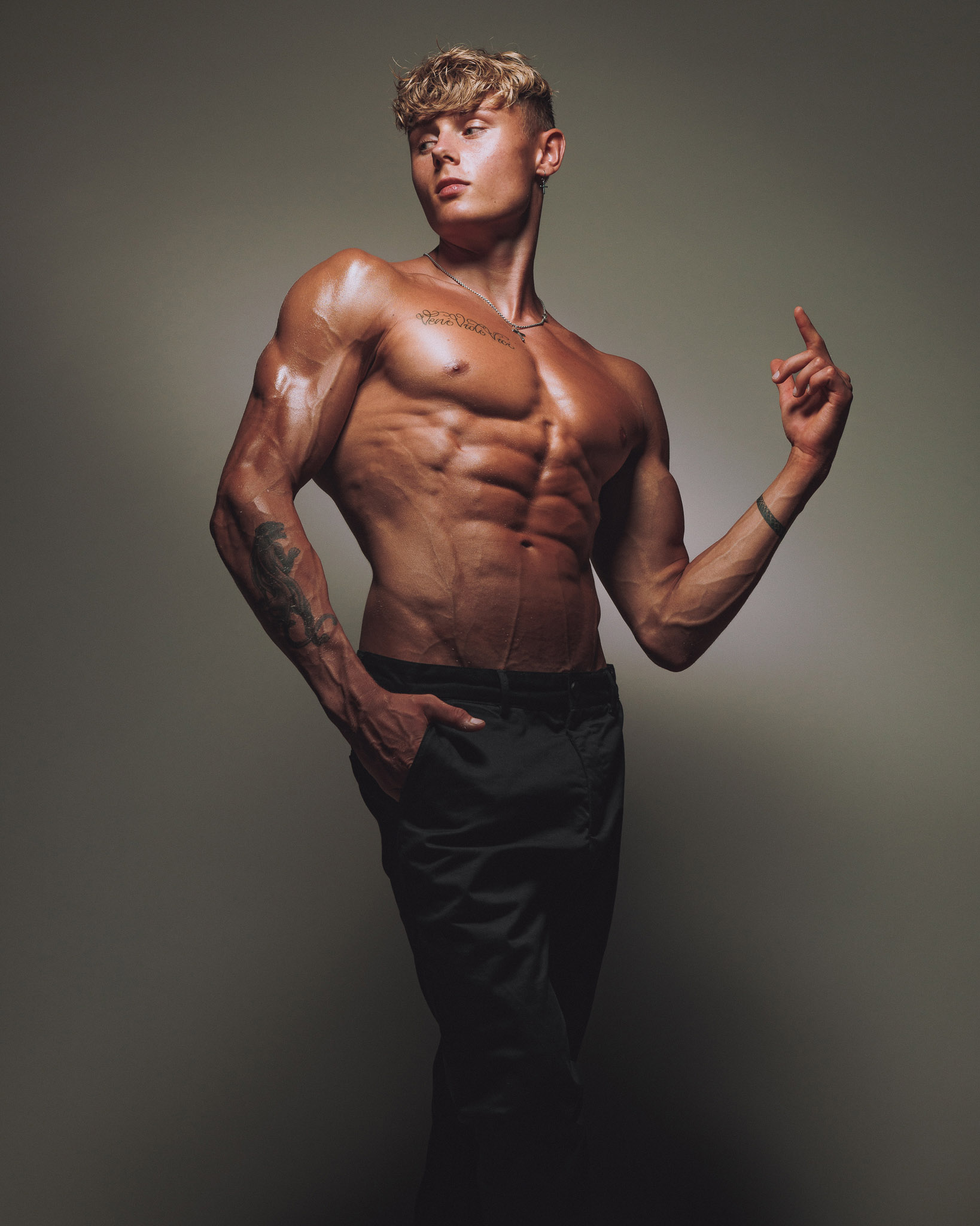Elias by Alexander Store. – Eroticco Magazine
