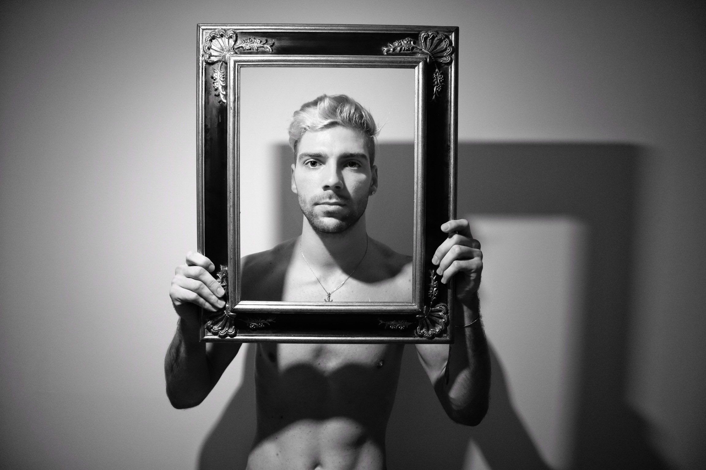 «LEON» by P.C.P Fotografie.