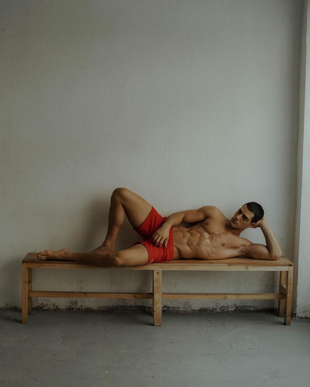 LEONARDO HANNA AZRAK.