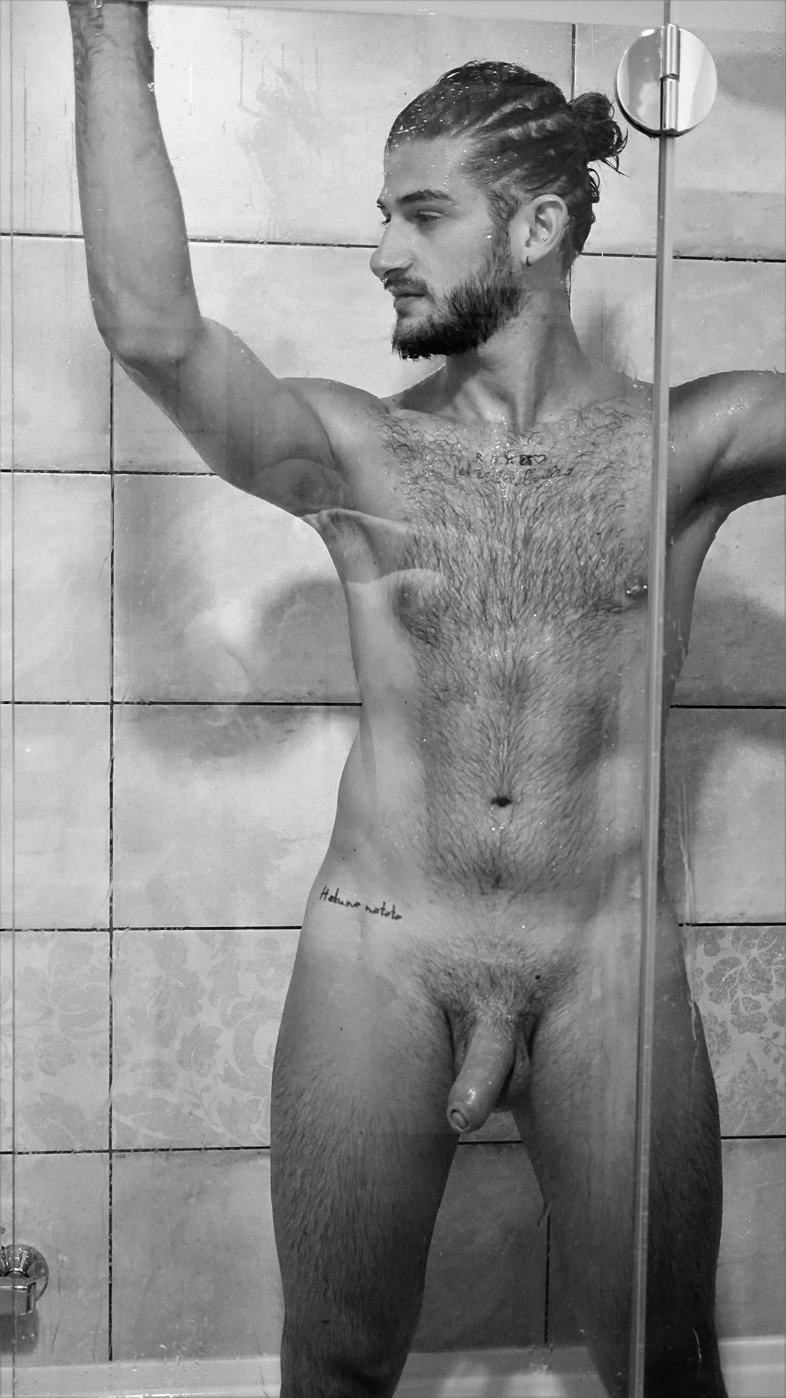 EXPLICIT CONTENT – «COTTAGE CORE» – Raff by Alberto Bellani.
