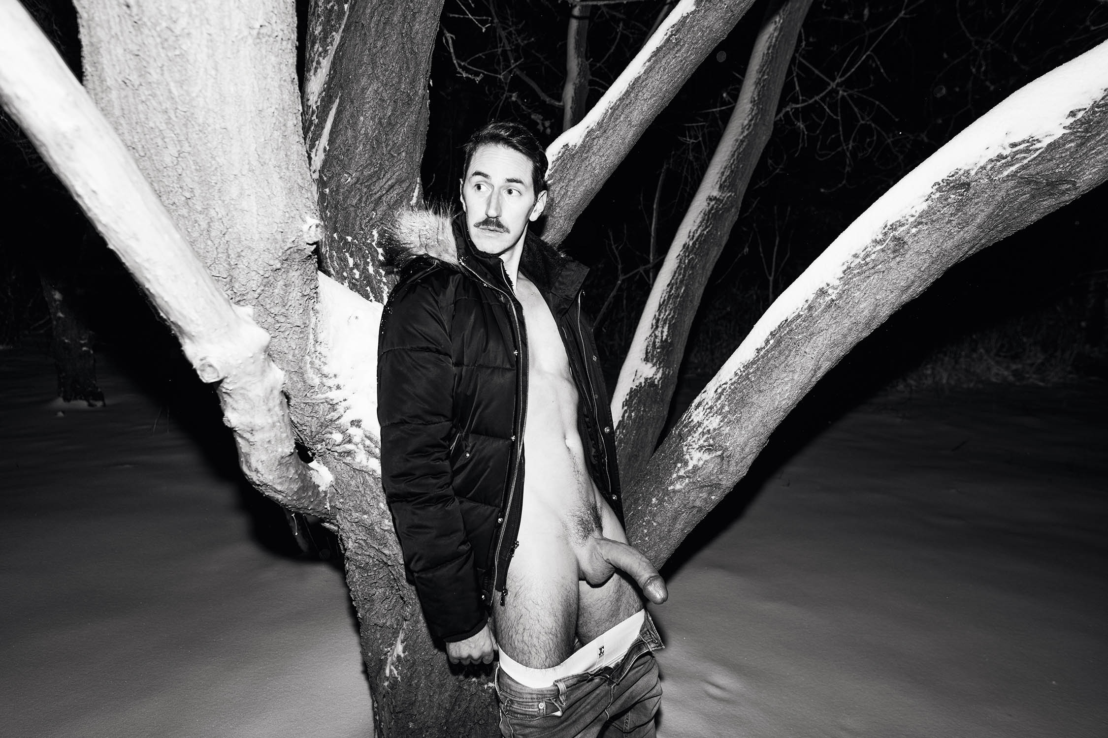 EXPLICIT CONTENT – «EXHIBITIONISM IN THE SNOW» – Sterlingjock by Mckenzie James.