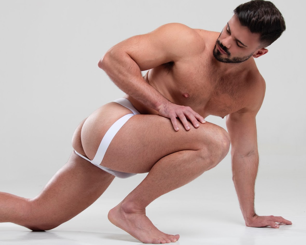 NSFW – ÍTALO BY JEFERSON MEDRADO.