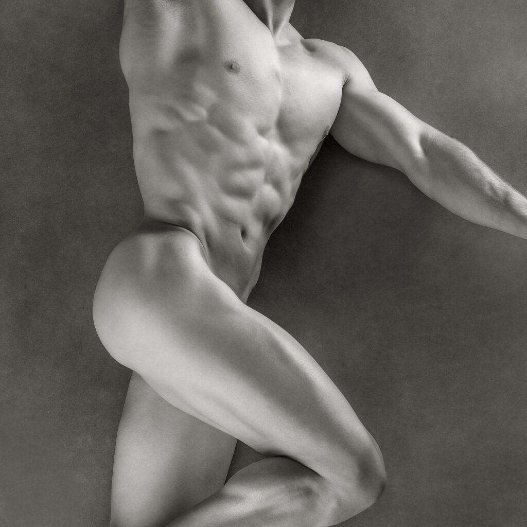 EXPLICIT CONTENT – Anonymous models by Enrique Toribio.