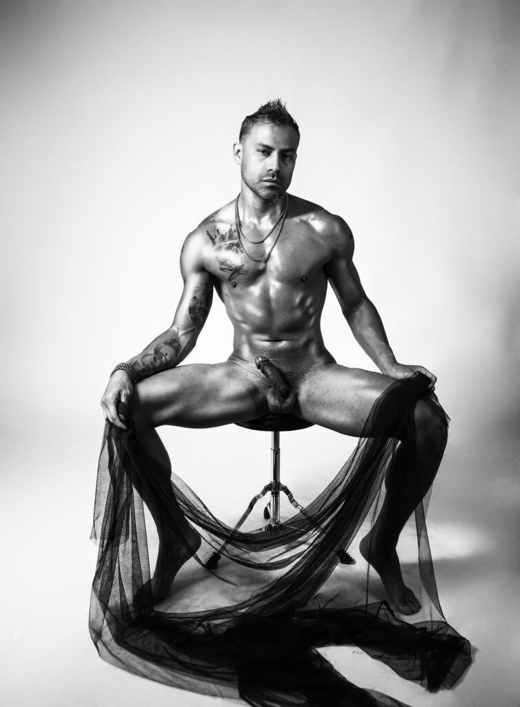 EXPLICIT CONTENT – “VEIL, PARTE II” – Gianfranco by avdbmalephotos.