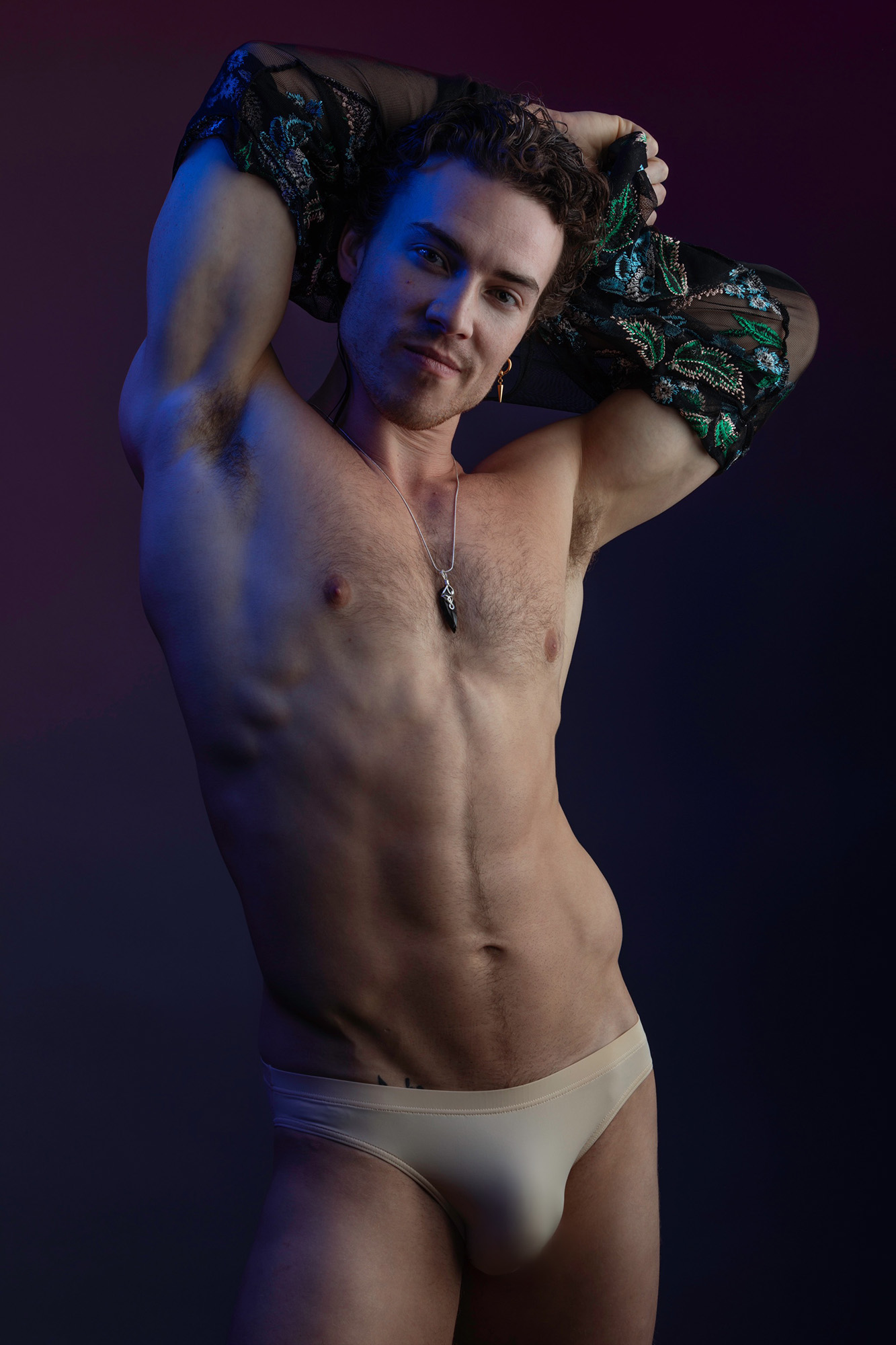 Avi by Iván Ávila.