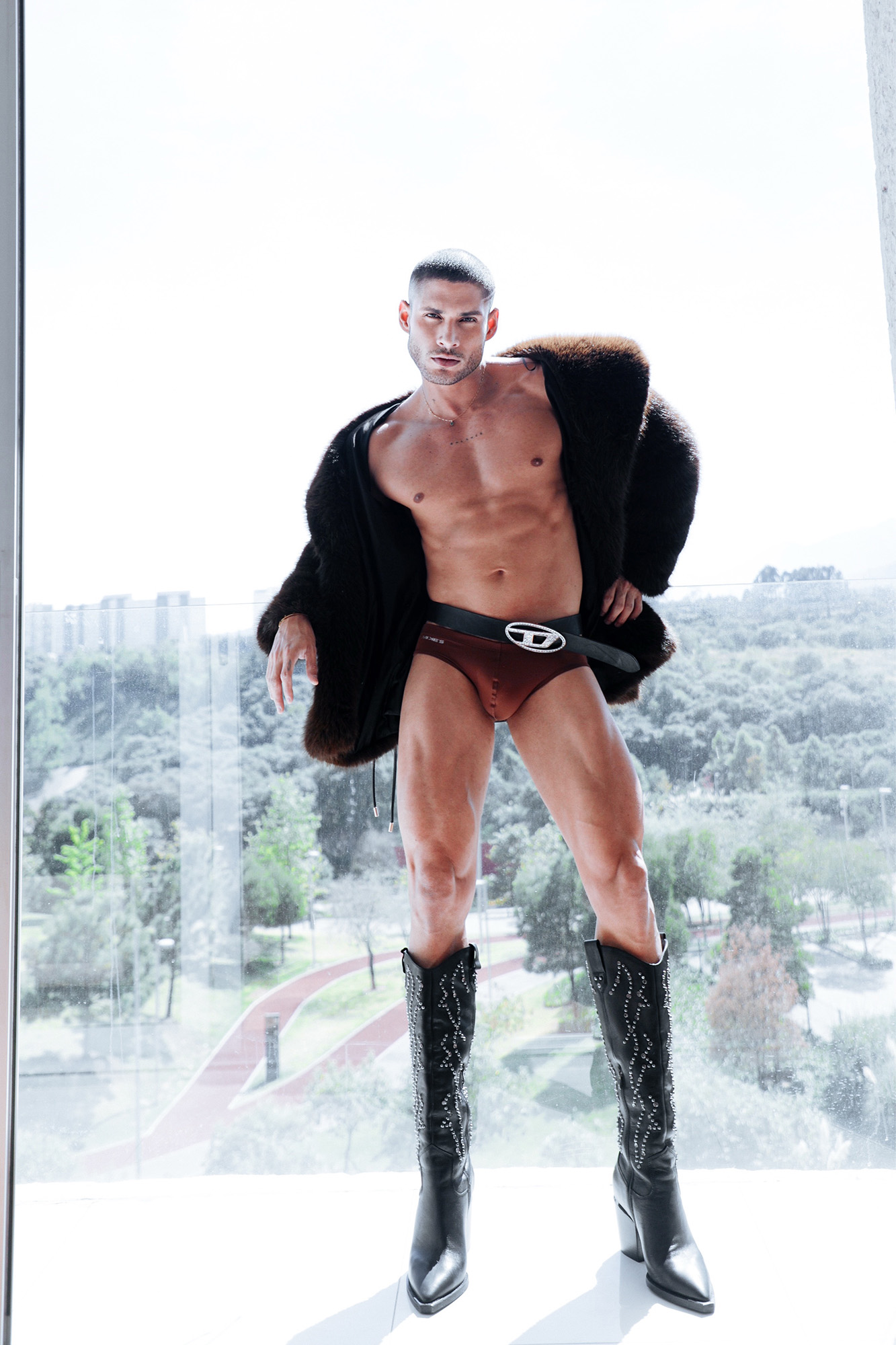 Leni Peres by Francisco Mejia.