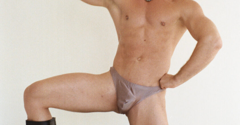 NSFW – JOHN EAST BY FEDERICO FERNÁNDEZ.