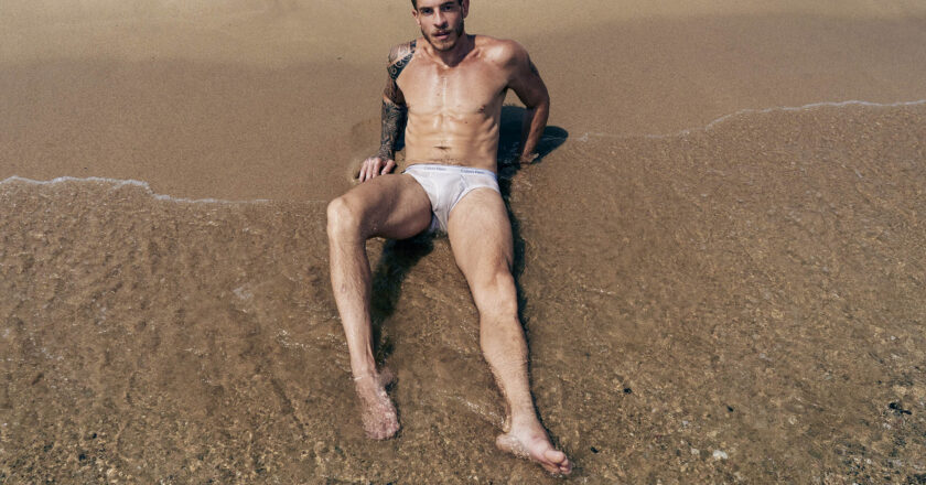 NSFW – Dave Wikkinson by Abraham Saraya.