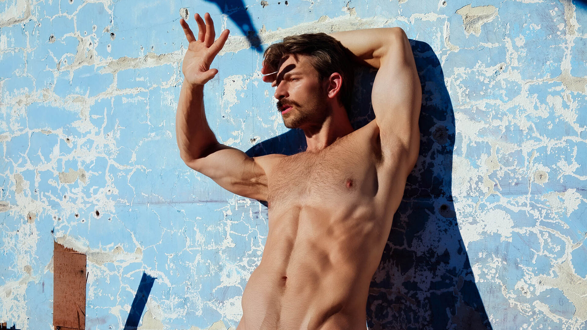 Derek Yates by Theo Marchand.