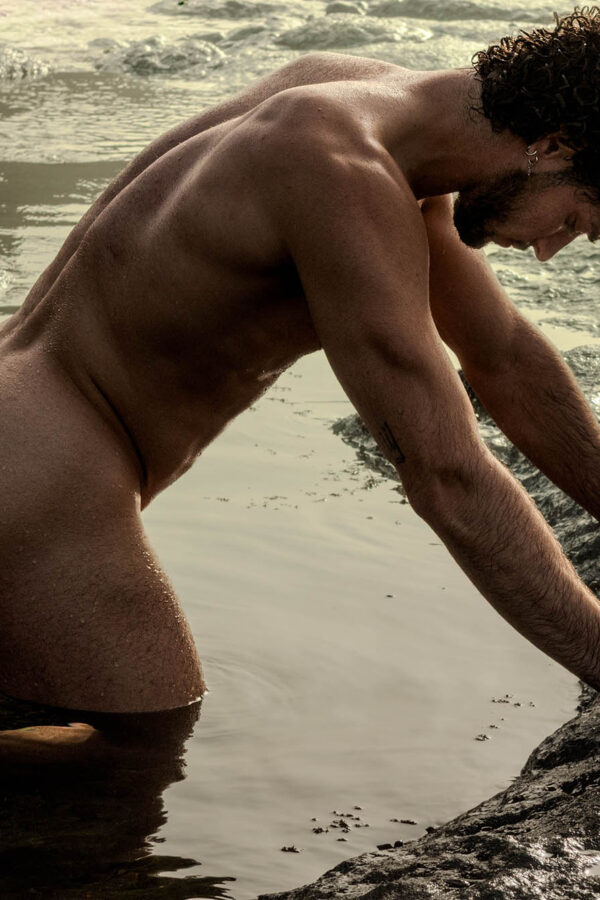 Adrián Munuera by Bruno Cossio.
